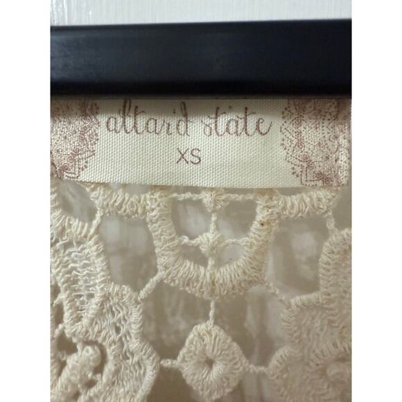 Altar’d State Tan Sleeveless Crochet Back Tiered Dress Size XS - Picture 3 of 5